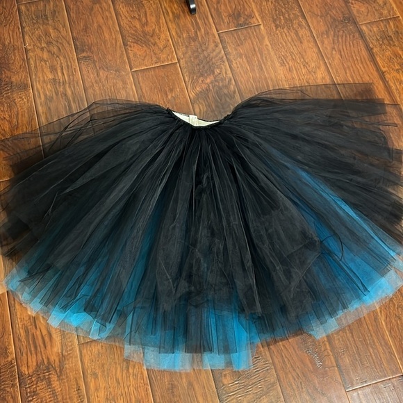 Gorgeous Knight's Classic Body Wear Black /Blue Tutu - Picture 5 of 8